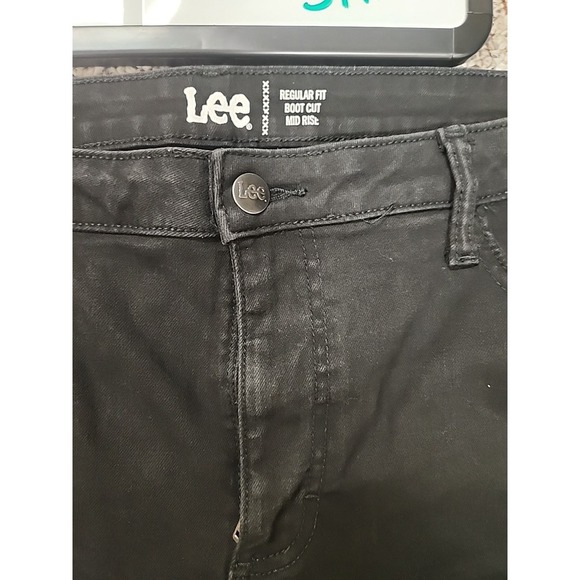 Lee Jeans Womens 18 Dark Black Denim Pants Mid Rise Boot Cut Flare Stretch Flex - Picture 3 of 8